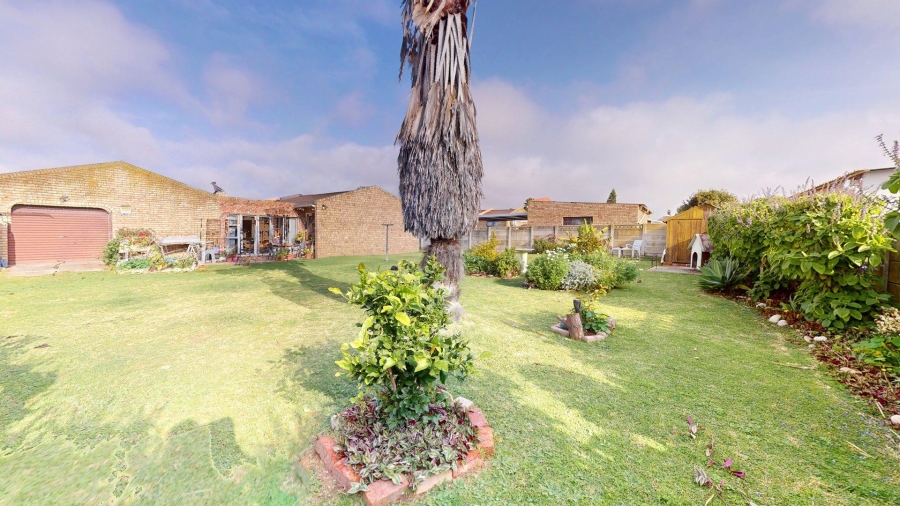 2 Bedroom Property for Sale in Sherwood Eastern Cape